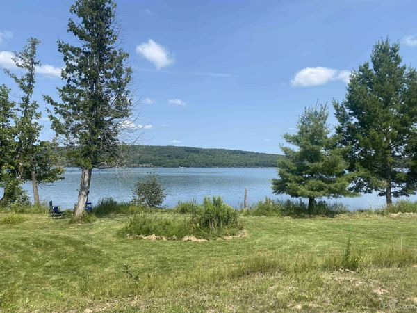W8084 S Lake Antoine Road, Breitung Twp, MI 49801