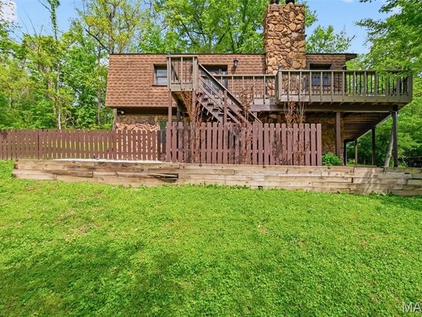 625 Pleasant Ridge Road , Fairview Heights, IL 62208