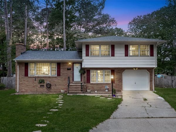 52 Gainsborough Place , Newport News, VA 23608