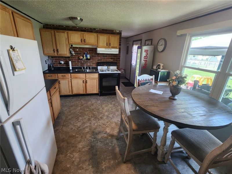 148 Margo Lane, Celina, OH 45822 Photo 5