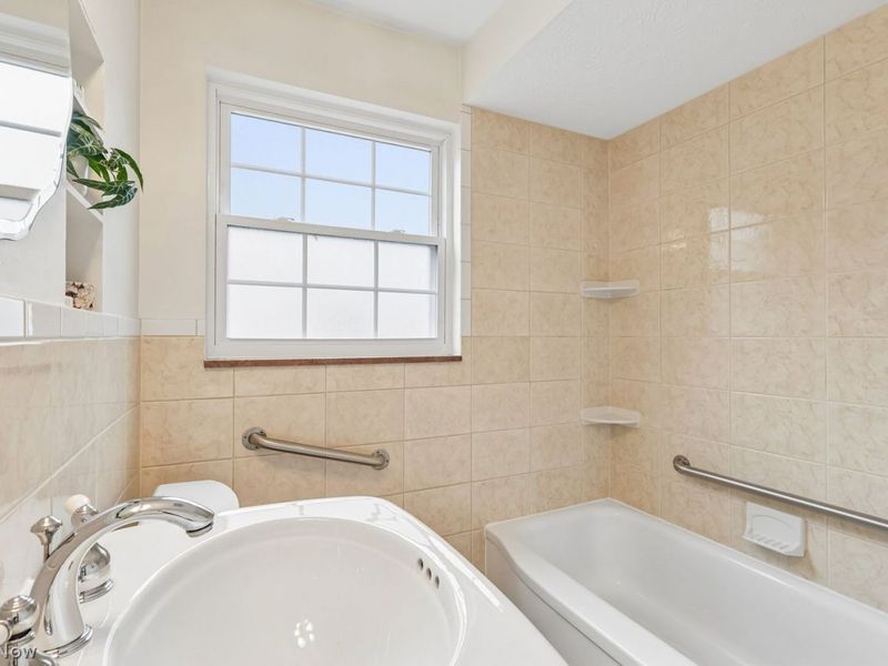 2244 Winfield Avenue , Rocky River, OH 44116 Photo 23