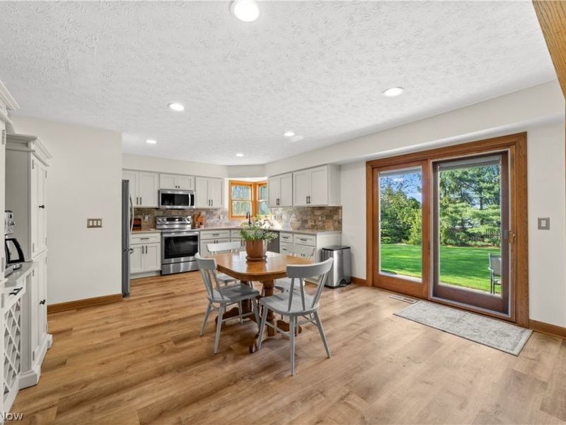 10050 Brookside Circle , North Royalton, OH 44133 Photo 14