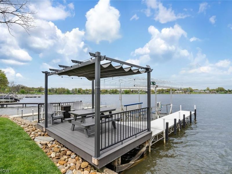641 Driftwood Street, Lake Milton, OH 44429 Photo 6