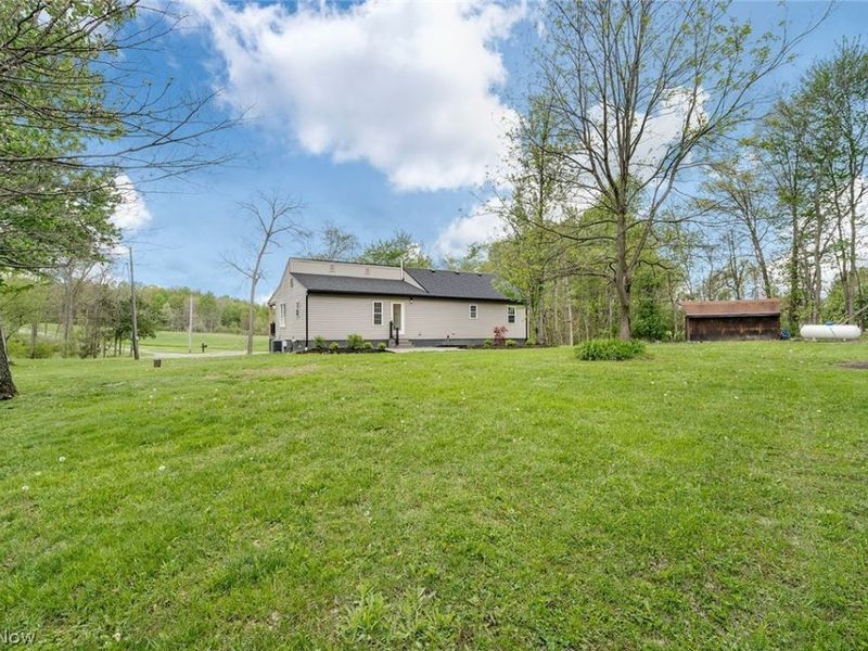10138 W Middletown Road , Salem, OH 44460 Photo 8