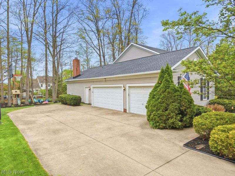 10070 Firestone Lane , Macedonia, OH 44056 Photo 4