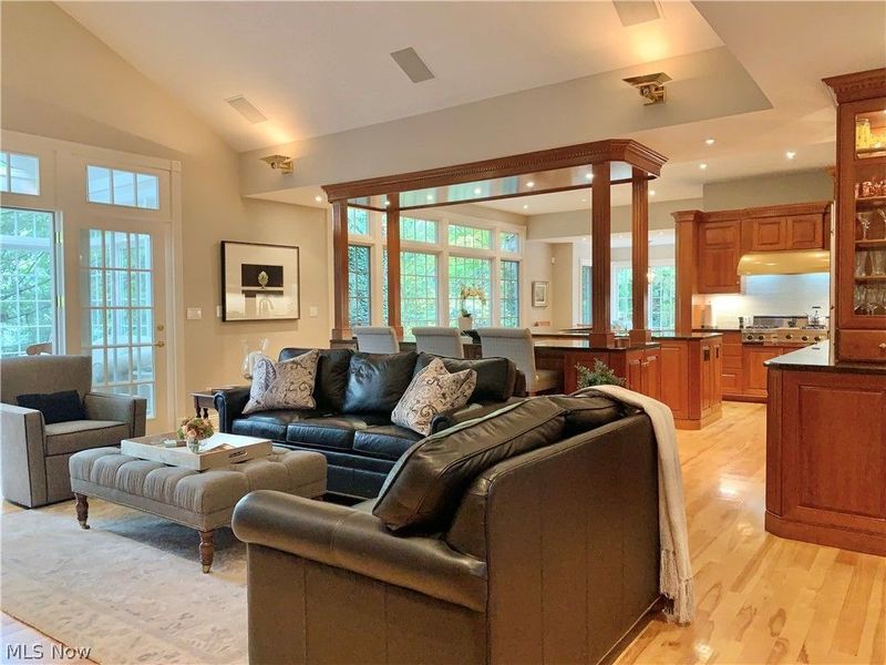 9675 Rollin Road, Waite Hill, OH 44094 Photo 12