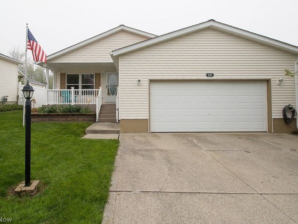 681 Woodlawn Road , Chardon, OH 44024