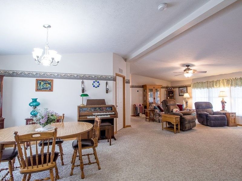 681 Woodlawn Road, Chardon, OH 44024 Photo 14