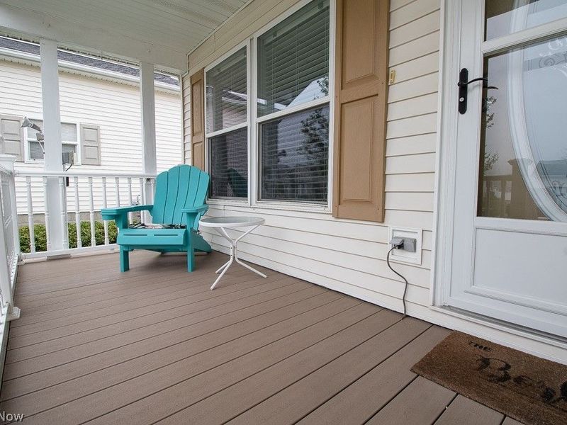 681 Woodlawn Road, Chardon, OH 44024 Photo 2