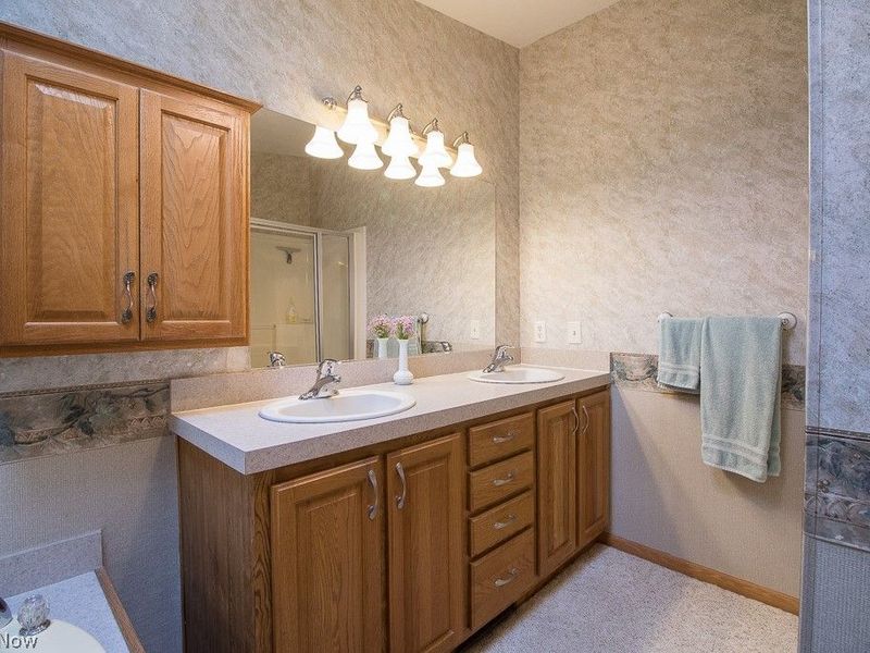 681 Woodlawn Road, Chardon, OH 44024 Photo 28