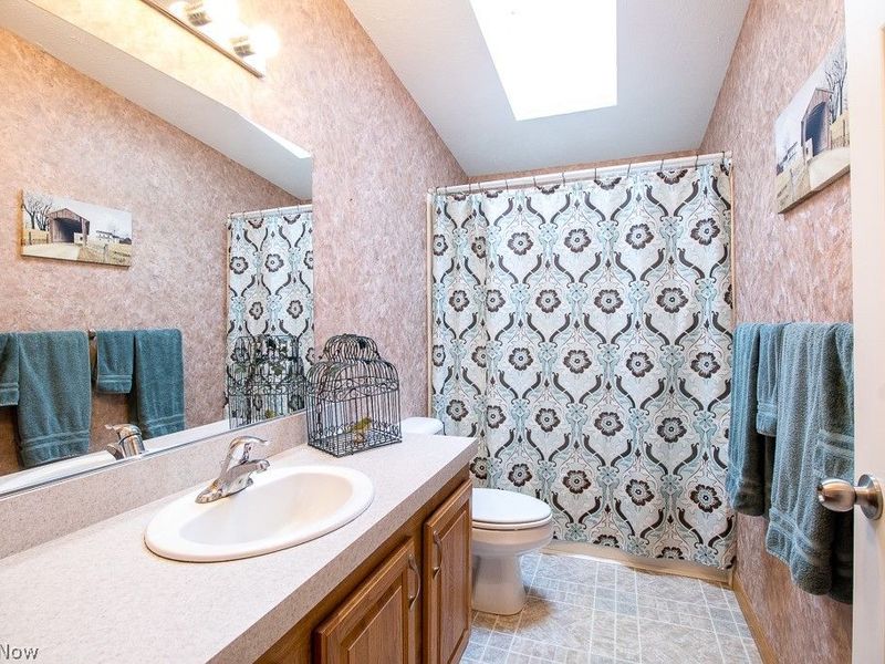 681 Woodlawn Road, Chardon, OH 44024 Photo 5