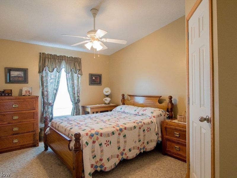 681 Woodlawn Road, Chardon, OH 44024 Photo 6
