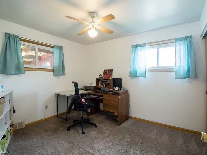 668 E 315th Street, Willowick, OH 44095 Photo 17