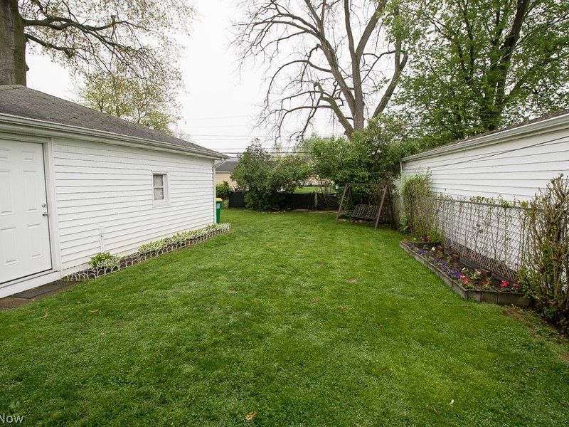 668 E 315th Street, Willowick, OH 44095 Photo 24