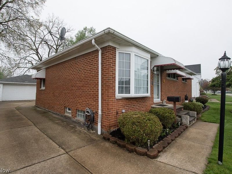 668 E 315th Street, Willowick, OH 44095 Photo 29