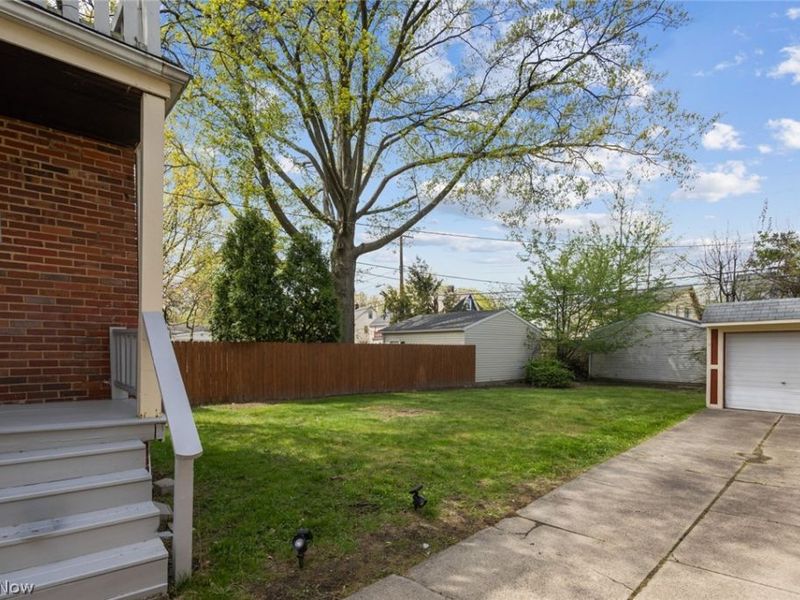 1016 Pembrook Road , Cleveland Heights, OH 44121 Photo 24
