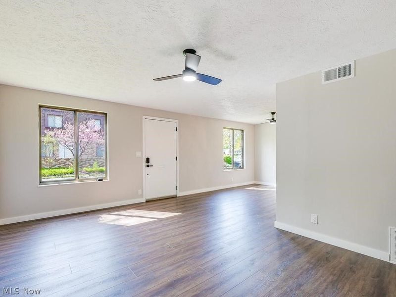 1651 Mentor Avenue, Unit 3404, Painesville, OH 44077 Photo 9