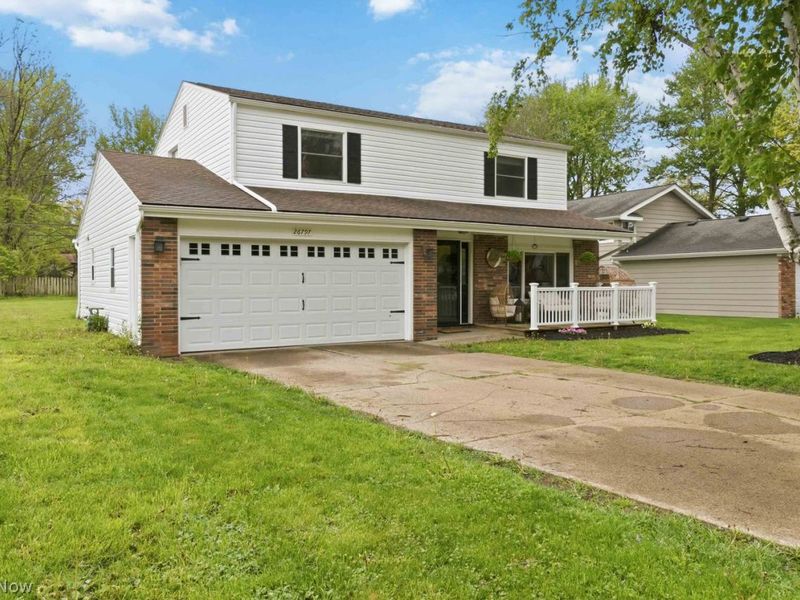 26797 Redwood Drive, Olmsted Falls, OH 44138 Photo 2