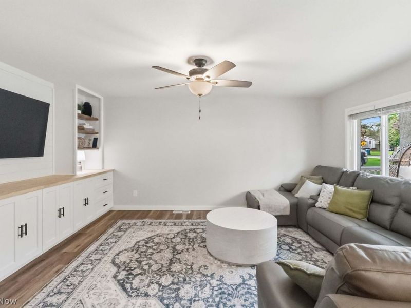 26797 Redwood Drive, Olmsted Falls, OH 44138 Photo 9