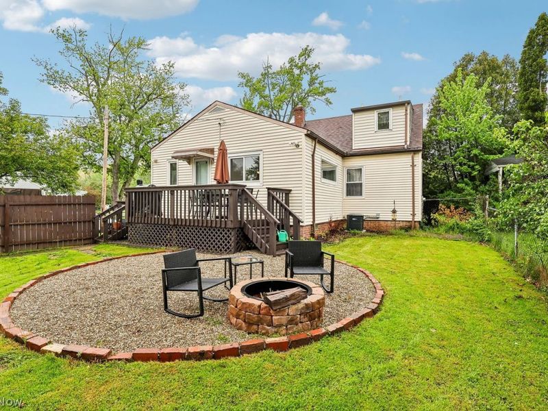 4318 Bluestone Road , Cleveland, OH 44121 Photo 3