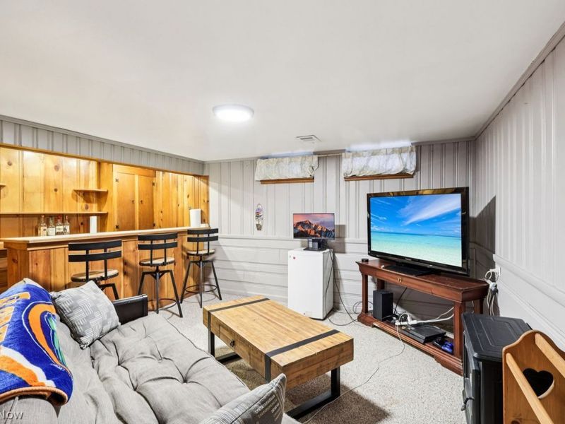 4318 Bluestone Road , Cleveland, OH 44121 Photo 39