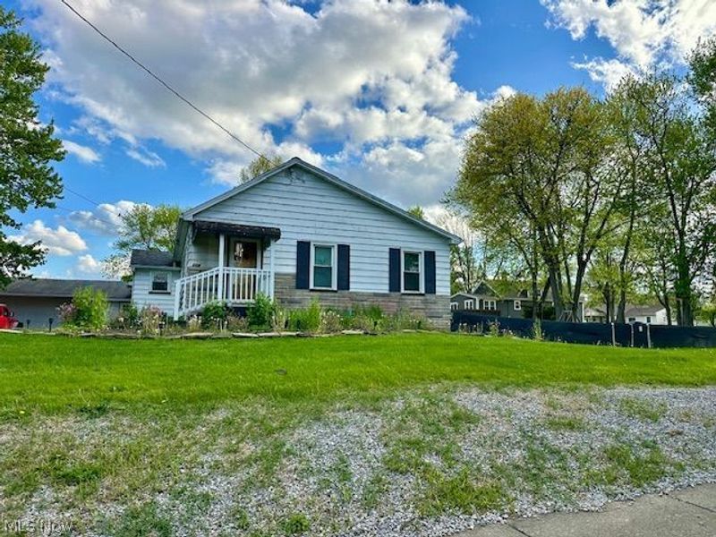 208 W Marshall Road , Mc Donald, OH 44437 Photo 1