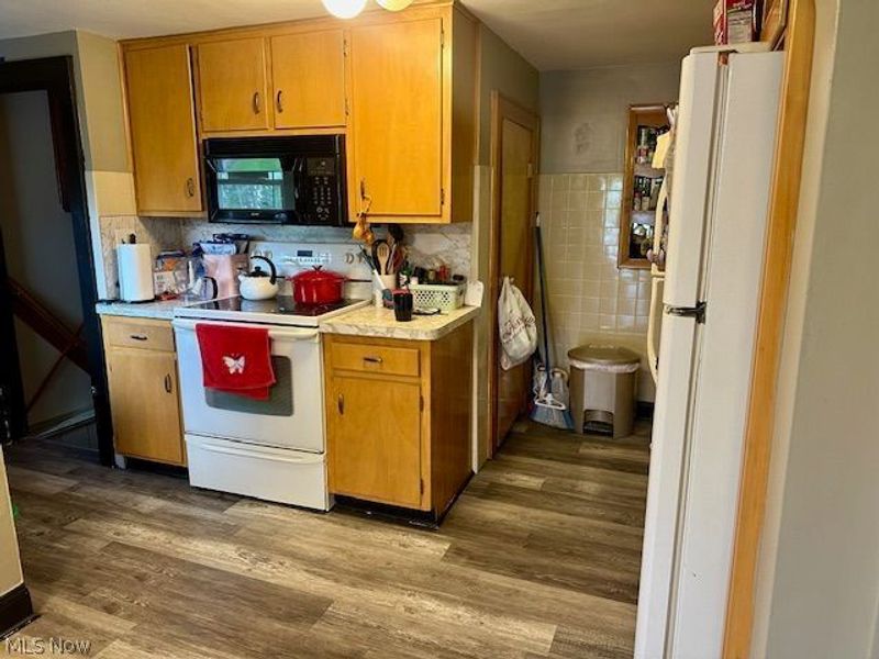 208 W Marshall Road , Mc Donald, OH 44437 Photo 15