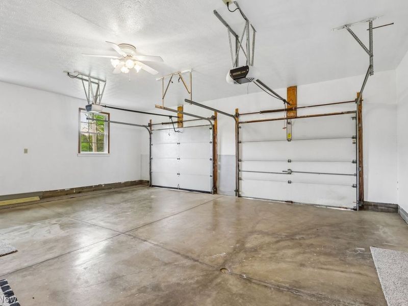 8965 Corbett Road , Diamond, OH 44412 Photo 24