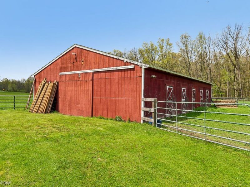 8965 Corbett Road , Diamond, OH 44412 Photo 34