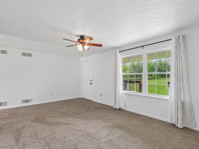 8965 Corbett Road , Diamond, OH 44412 Photo 5