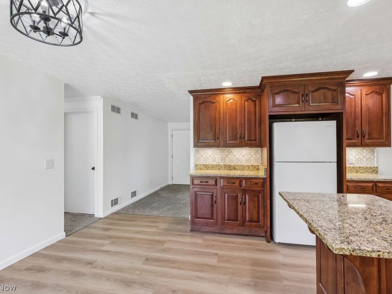 8965 Corbett Road , Diamond, OH 44412 Photo 8