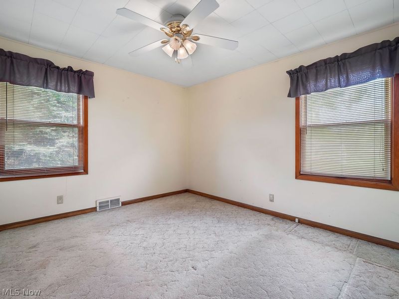 7096 Pearl Road, Middleburg Heights, OH 44130 Photo 17