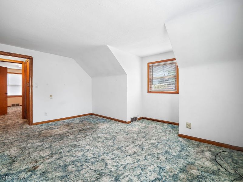 7096 Pearl Road, Middleburg Heights, OH 44130 Photo 22