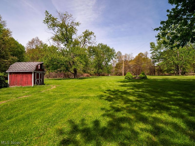 7096 Pearl Road, Middleburg Heights, OH 44130 Photo 4
