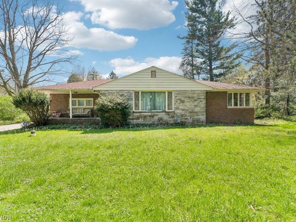 30000 Harvard Road , Orange, OH 44122