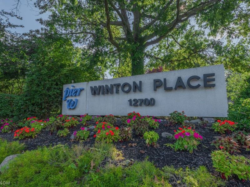 12700 Lake Avenue, Unit 2502, Lakewood, OH 44107 Photo 2