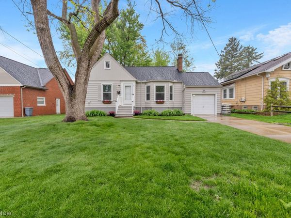 20090 Laverne Avenue , Rocky River, OH 44116