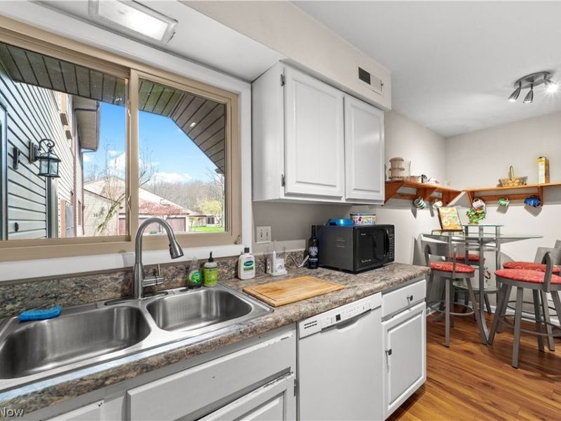 16555 Wren Road, Unit 1F, Chagrin Falls, OH 44023 Photo 4