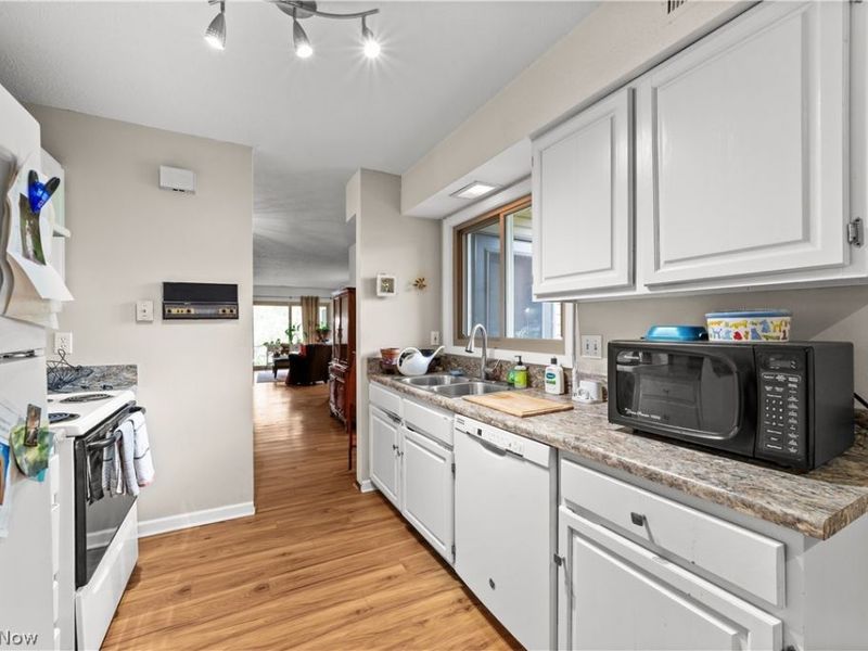 16555 Wren Road, Unit 1F, Chagrin Falls, OH 44023 Photo 8