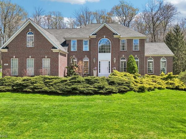 905 Cascades Drive , Aurora, OH 44202