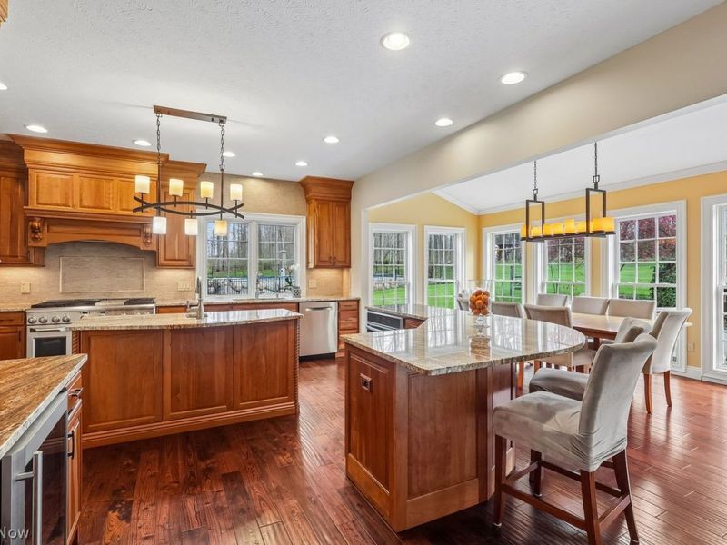 905 Cascades Drive , Aurora, OH 44202 Photo 9