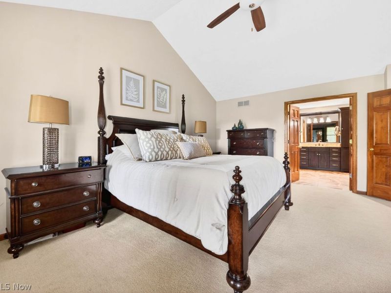 4463 Swan Lake Drive , Copley, OH 44321 Photo 23