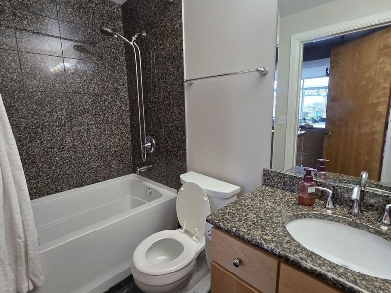 1237 Washington Avenue , Unit 608, Cleveland, OH 44113 Photo 29