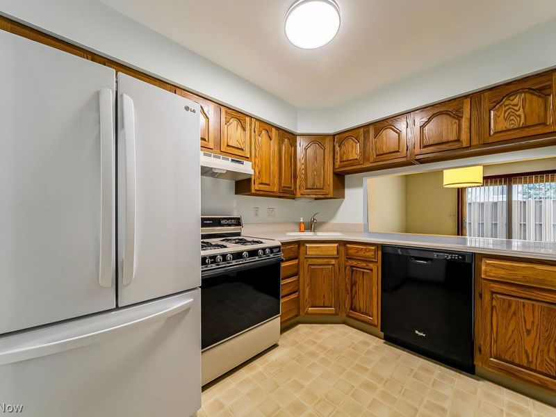 5545 Sunset Bldg A 5 Lane, Unit B, Parma, OH 44134 Photo 7