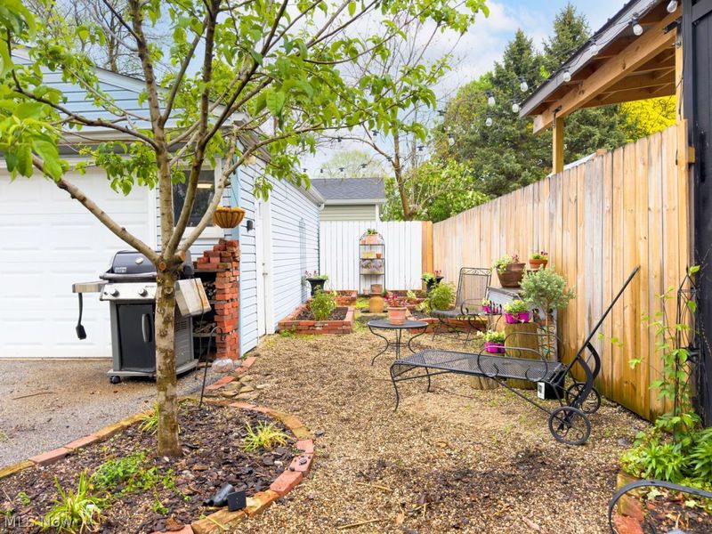 2325 W 40th Street, Cleveland, OH 44113 Photo 35