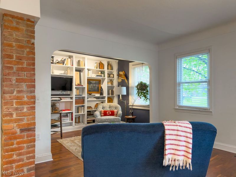 2325 W 40th Street, Cleveland, OH 44113 Photo 4