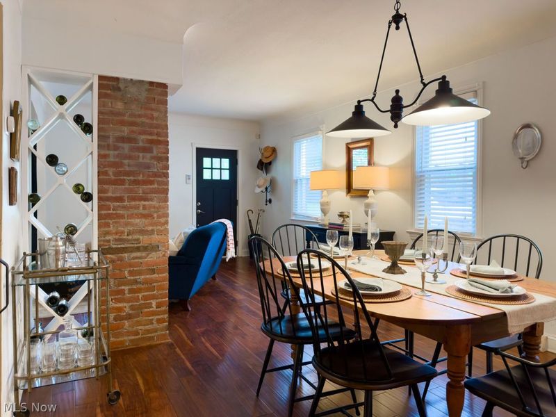2325 W 40th Street, Cleveland, OH 44113 Photo 8