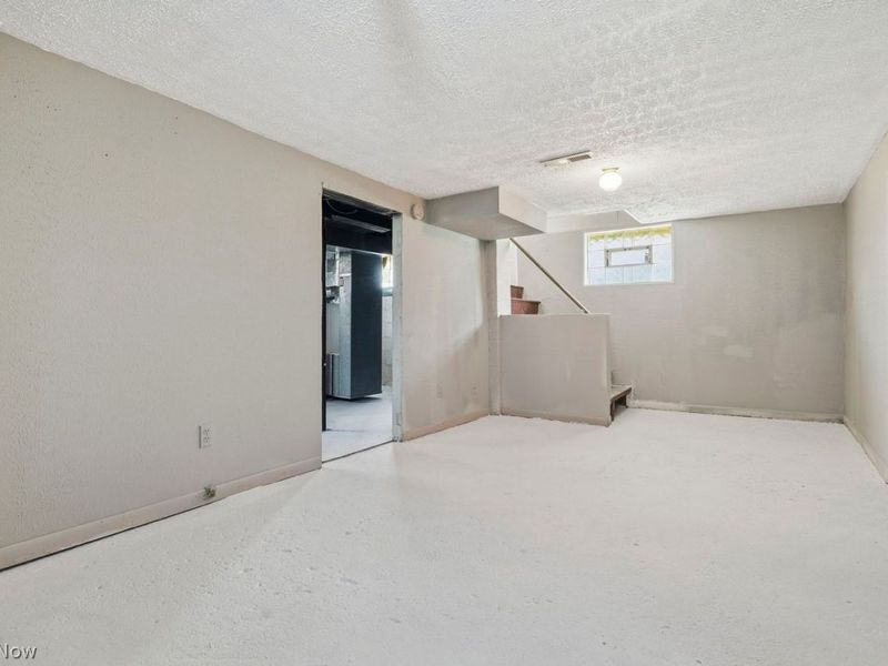723 SW Neale Avenue SW, Massillon, OH 44647 Photo 18