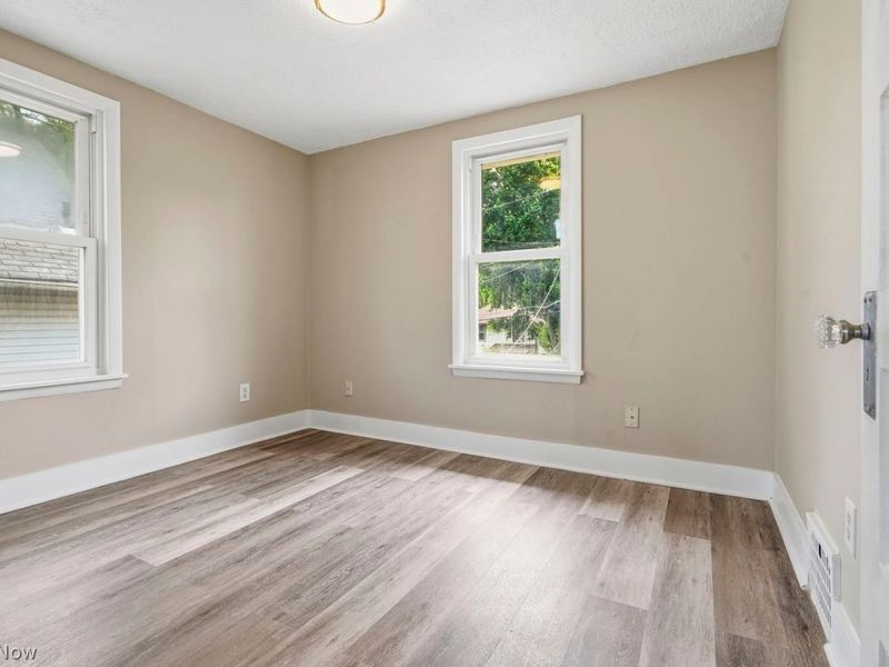 723 SW Neale Avenue SW, Massillon, OH 44647 Photo 9
