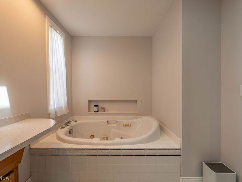 2861 Gasser Boulevard, Rocky River, OH 44116 Photo 22
